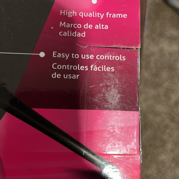 Aluratek 8” Digital photo frame - Picture 3 of 5